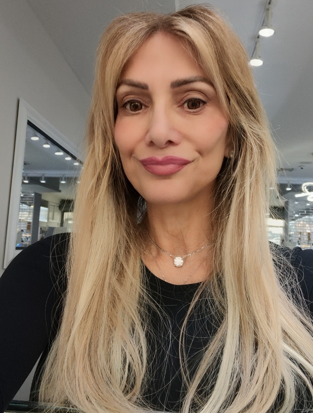 Meet your Posher, Gina
